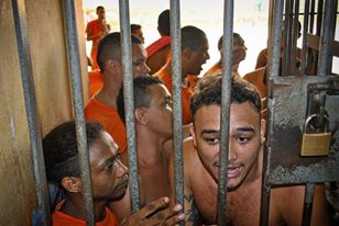 Presos no presídio de Pedrinhas, no Maranhão (Foto: Guilherme Mendes)